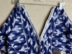 S/M Bust size 38"-40" / Soft Cotton Batik with Crochet Lacework Saree Blouses| V neck Long sleeves Designer Saree Blouses for women