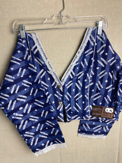 L/XL Bust size 42"/44" / Soft Cotton Batik with Crochet Lacework Saree Blouses| V neck Long sleeves Designer Saree Blouses for women